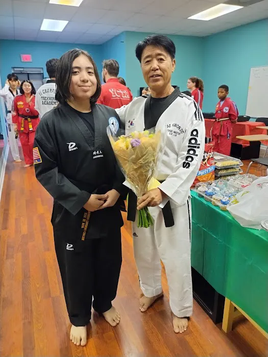 Yi Champions Taekwondo Academy Picture 10