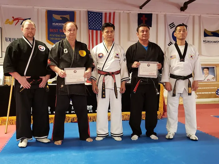 Jin Mu Hapkido / Kids Taekwondo Picture 9