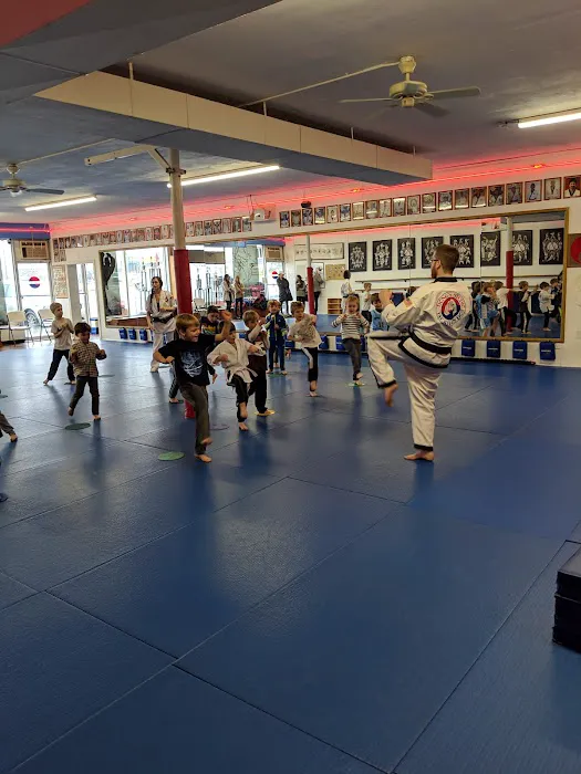 Dong's Karate Picture 9