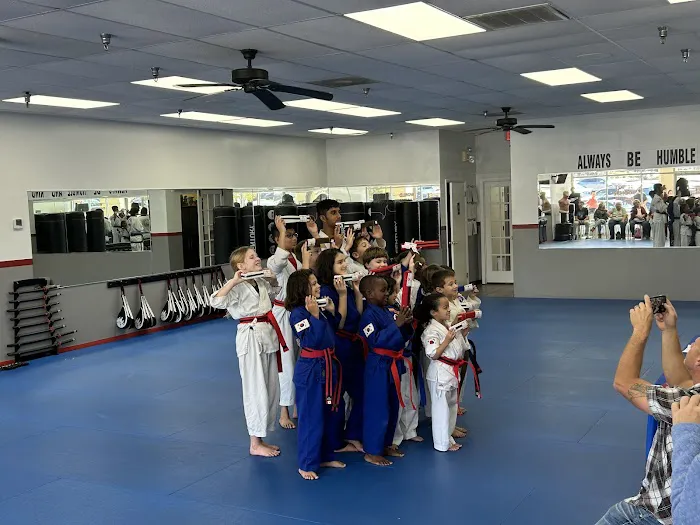 Grandmaster Dong's Karate School Picture 7