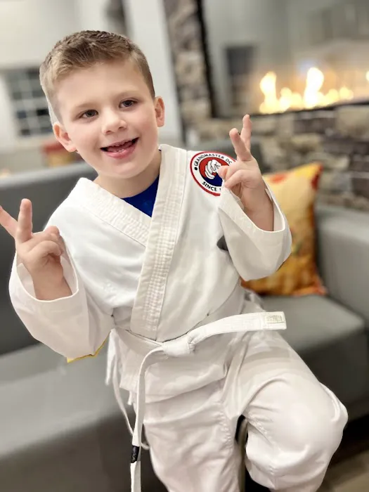 Grandmaster Dong's Karate School Picture 4