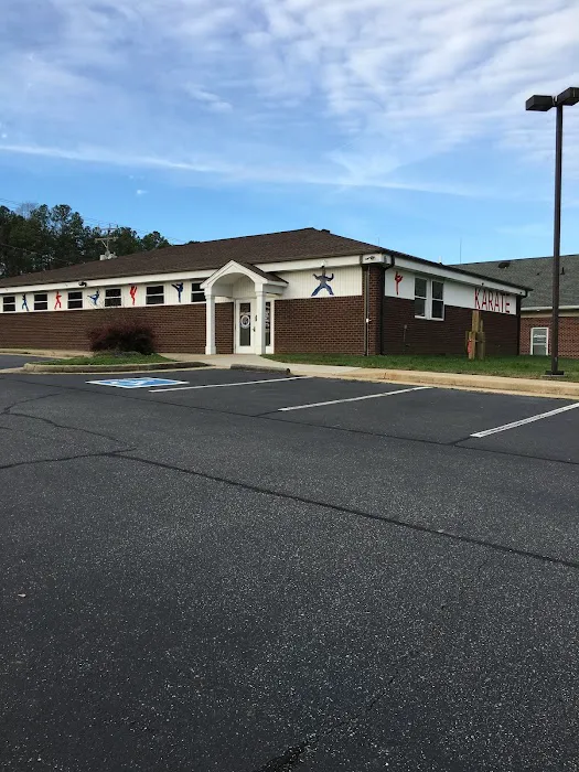 Grandmaster Dong's Karate School Picture 10