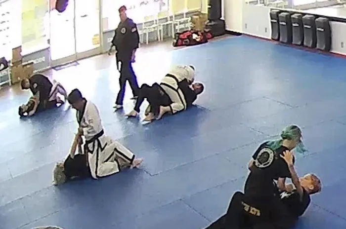 Dong's Karate School Picture 6