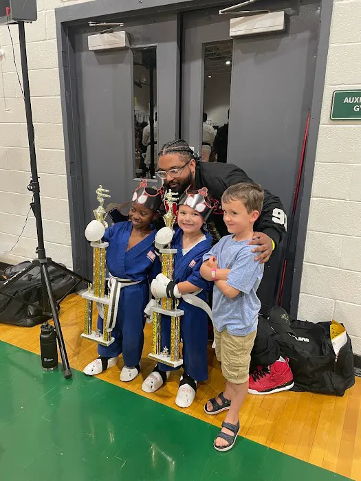 Heroes Headquarters Martial Arts & Fitness Studios Picture 10