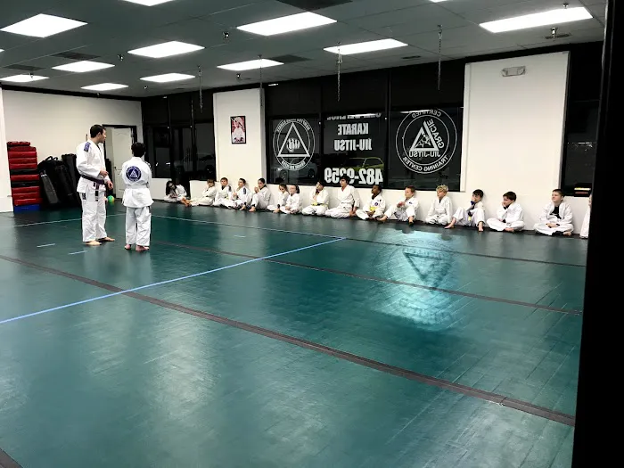 Gracie Jiu-Jitsu Chesapeake/Hampton Roads Karate Picture 2