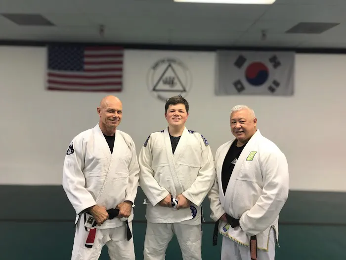 Gracie Jiu-Jitsu Chesapeake/Hampton Roads Karate Picture 6