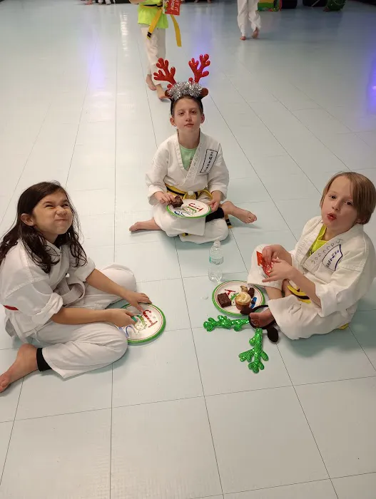 Dewey's Martial Arts of Rensselaer County Picture 6