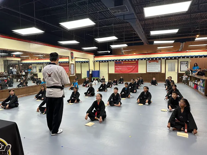 Jung's U.S. Taekwondo Norwood Picture 5