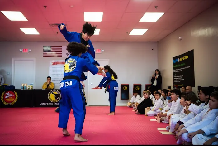 Jung's U.S. Taekwondo Norwood Picture 3