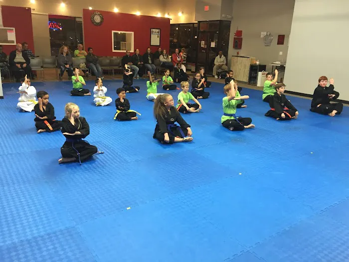 Jung's U.S. Taekwondo Norwood Picture 6