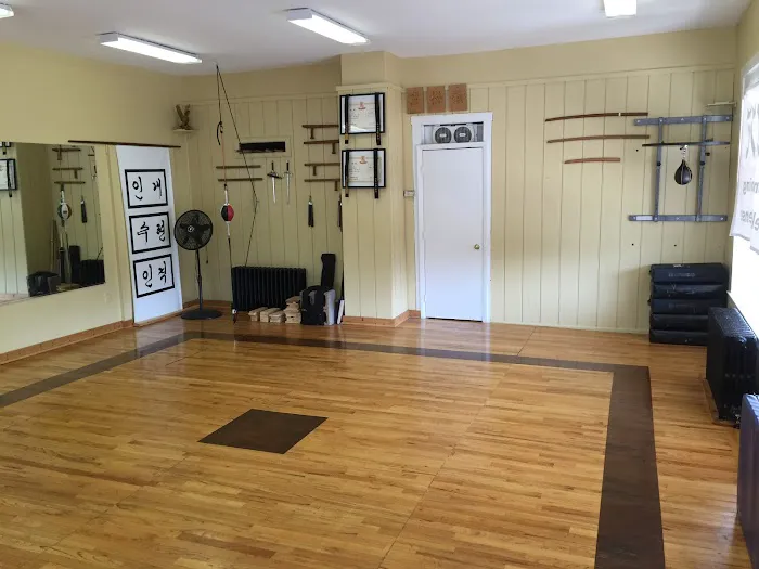 Kim Studio College Park Picture 4