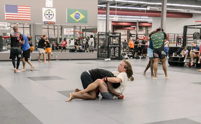 SBY MMA AND FITNESS / SOUTHSIDE BJJ ACADEMY Picture 4