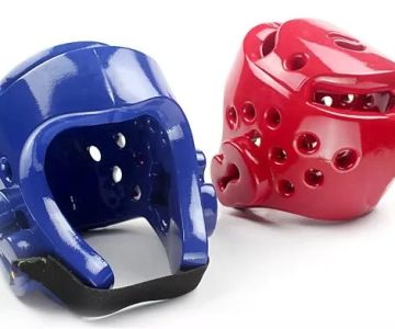 Choosing the Right Tae Kwon Do Sparring Helmet for Protection
