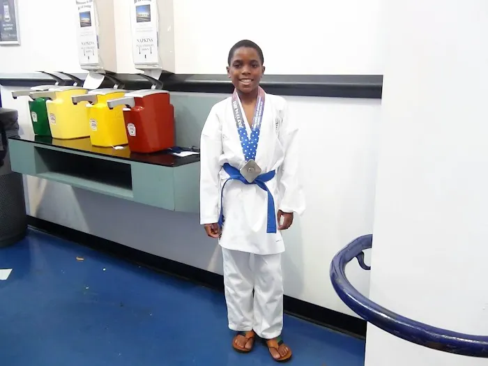 Okinawa Karate Kobudo Kai Picture 2