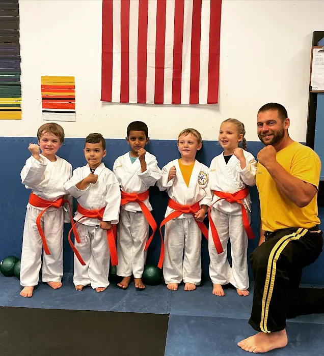 Huntzinger's Karate Mountain Top Picture 7