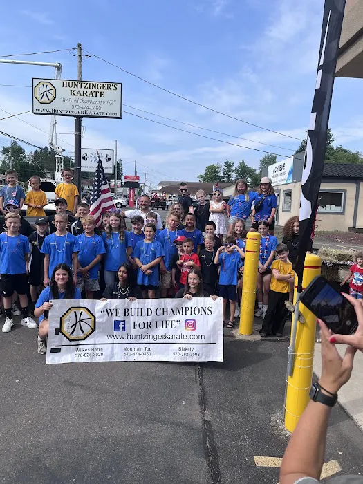 Huntzinger's Karate Mountain Top Picture 4