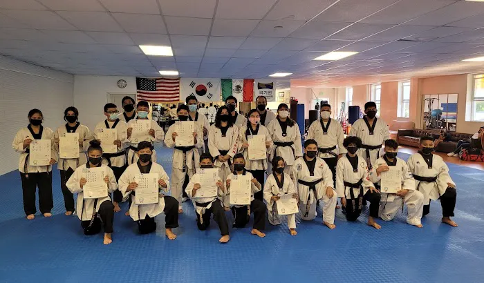 AZTECA TAEKWONDO FOUNDATION Picture 9