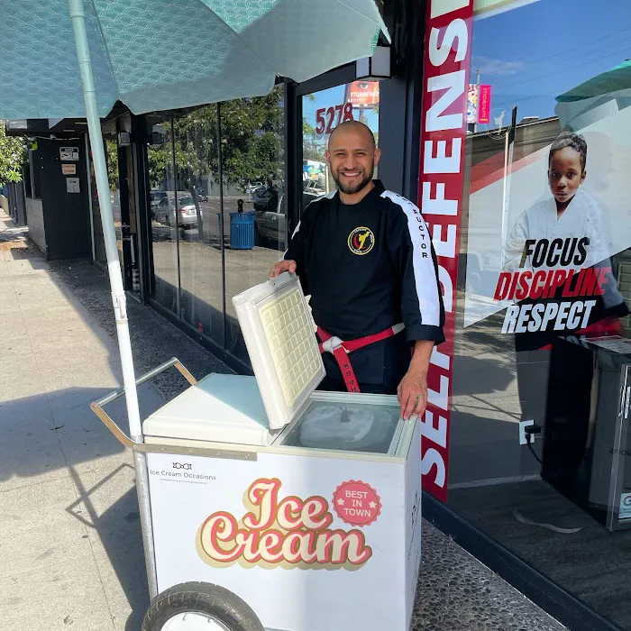 Crescent Moon Karate Picture 7