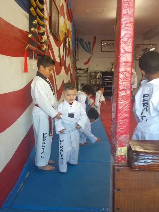 Peraltas Taekwondo Picture 4