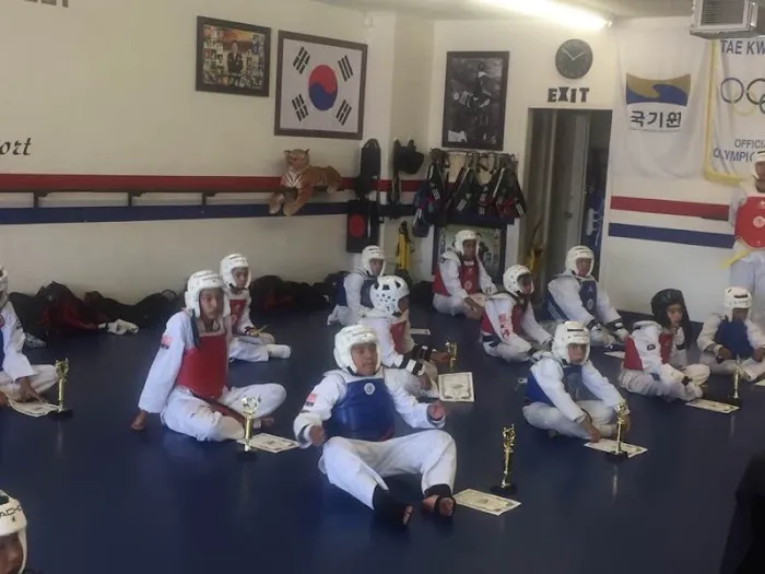 Umana's Taekwondo School Martial Arts Picture 6