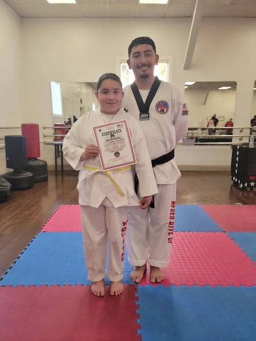 Wolf Taekwondo Dojang Picture 4