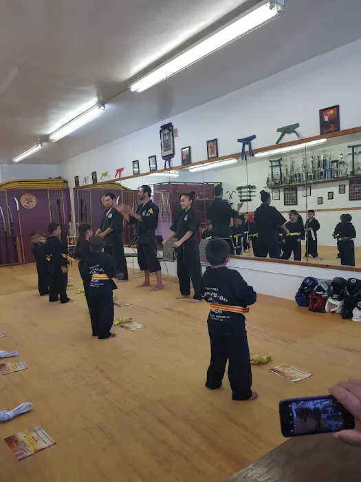 Ted Tabura Karate Do Picture 10