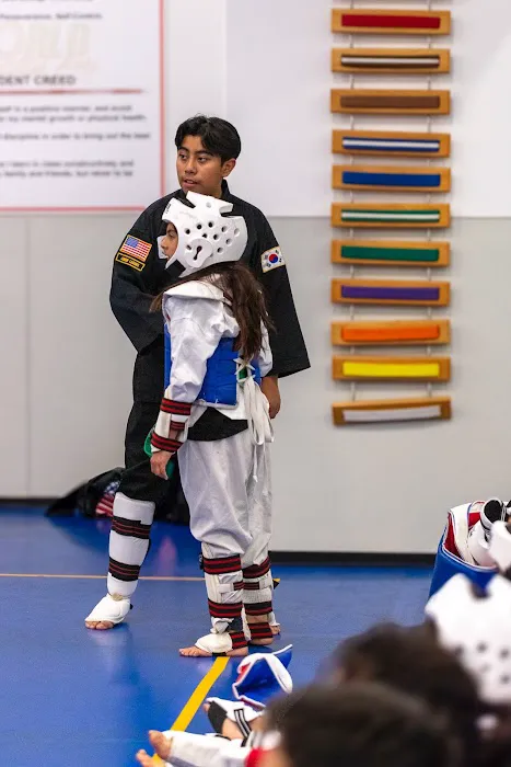 Master Hwang's World Martial Arts Center Picture 4