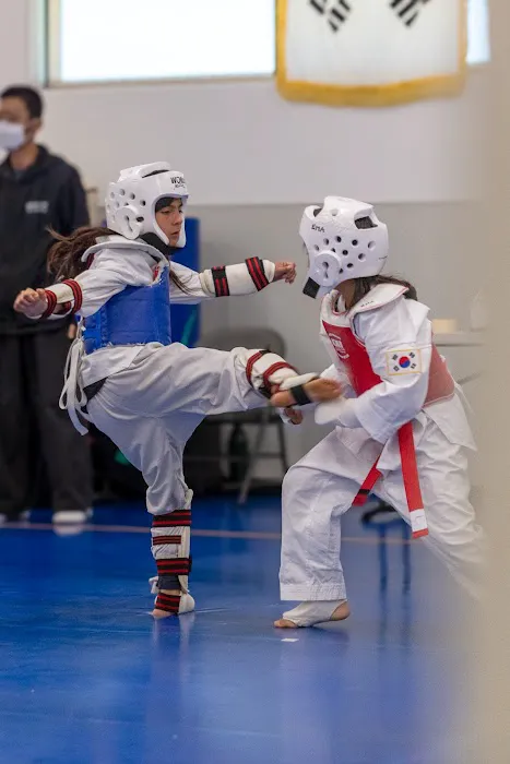 Master Hwang's World Martial Arts Center Picture 8