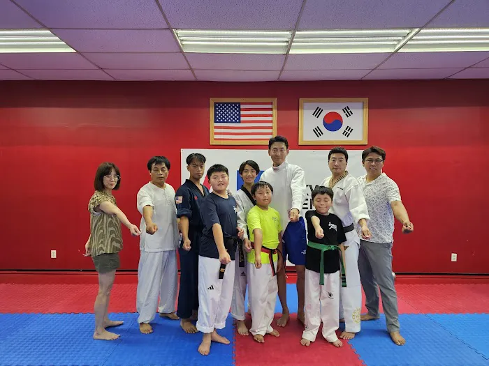 AK Taekwondo Center Picture 2