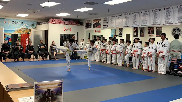 Jeff Speakman's Kenpo 5.0 Whittier • Martial Arts & Fitness Kickboxing Picture 5