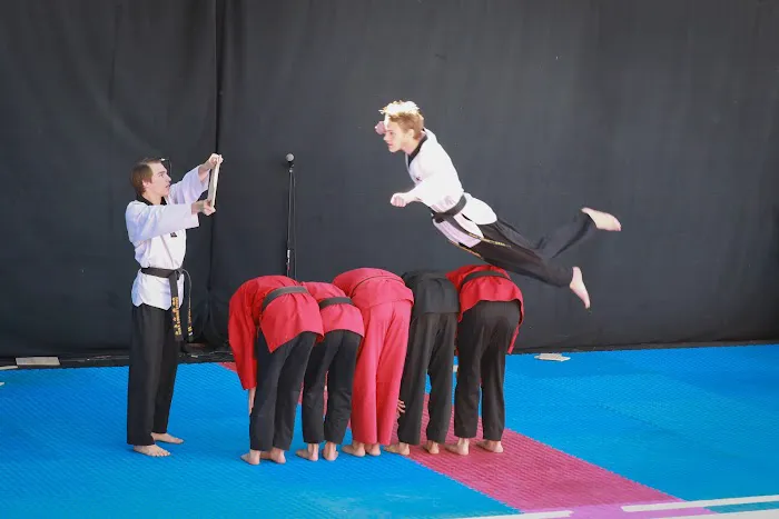 Master Hwang's World Martial Arts Center Picture 1