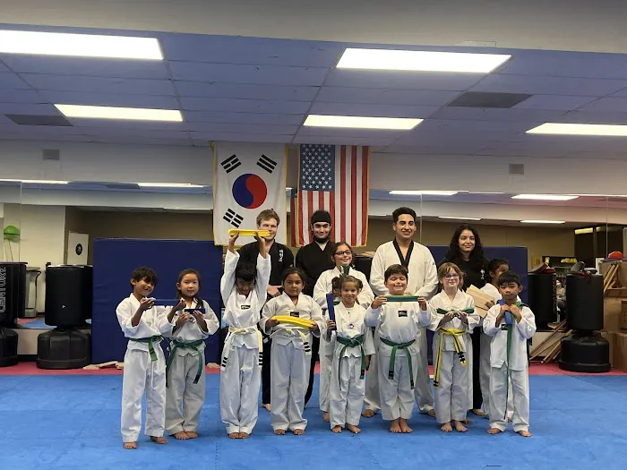 International Taekwondo - Masters United 인터내셜날 태권도 Picture 2