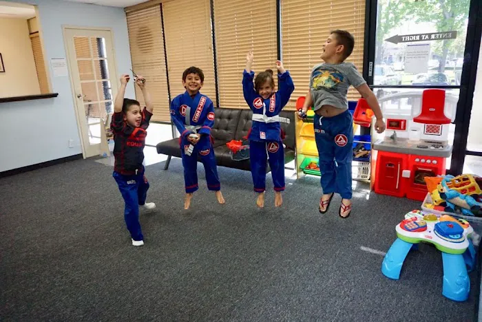 Gracie Barra Chino Jiu-Jitsu Picture 8