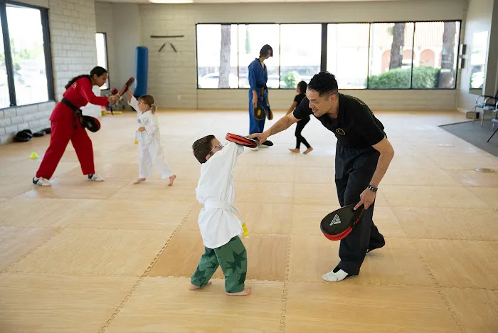 Top Stars Martial Arts Picture 10