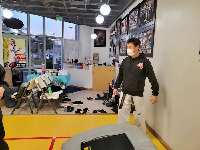 Tae Kwon Educational Center Valencia- Masters United Picture 10