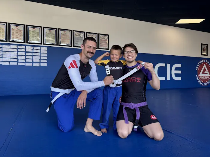 Gracie Barra Brazilian Jiu-Jitsu Martial Arts Picture 3
