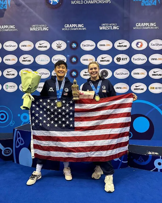 Gracie Barra Newport Beach Brazilian Jiu Jitsu and Mixed Martial Arts Picture 9