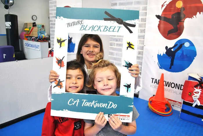 CA. TaeKwonDo / 태권도 / 跆拳道 / テコンドー / тхэквондо Picture 1