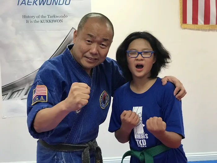 Lee's Tae Kwon DO Picture 10