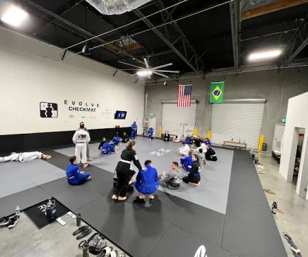Evolve Checkmat Jiu Jitsu / Muay Thai Academy