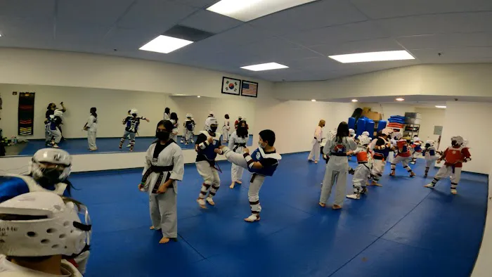 Evolution Kickboxing Academy Picture 4