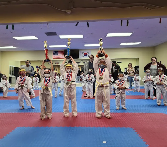 Tom Vo’s Taekwondo Picture 1