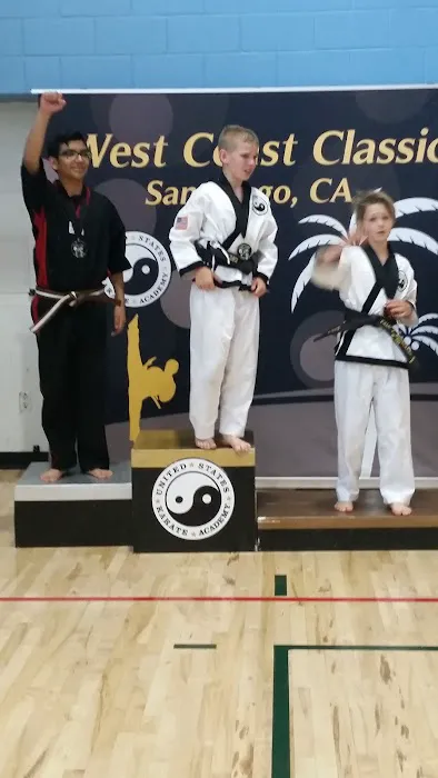 Trujillo's art of self defense Picture 8