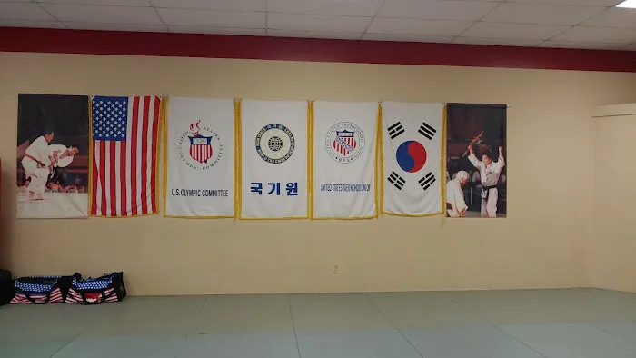 Hwang's Martial Arts Picture 10