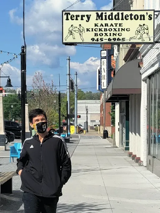 Terry Middleton's Martial Arts School - Karate, Boxing & Kickboxing Picture 4