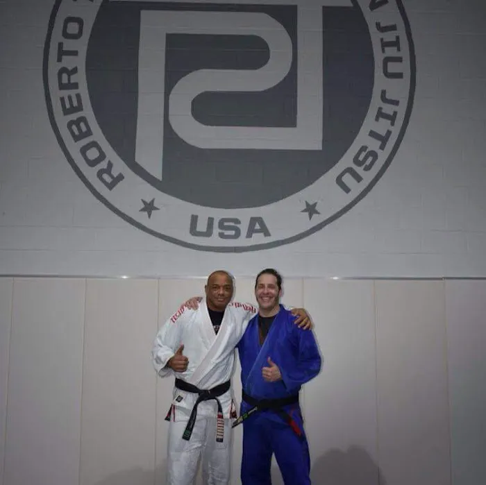 Team Roberto Traven Headquarters Picture 4