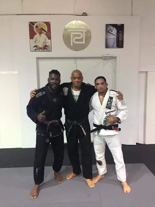 Team Roberto Traven Headquarters Picture 6