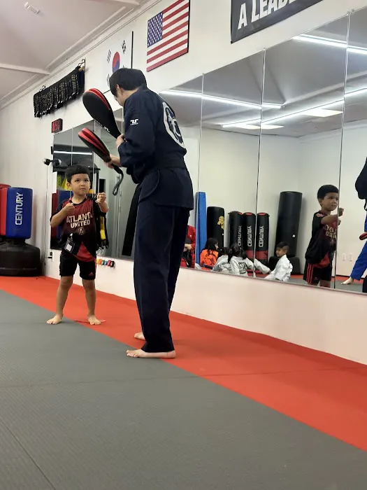 JC World Taekwondo(martial arts) -Dunwoody Picture 3