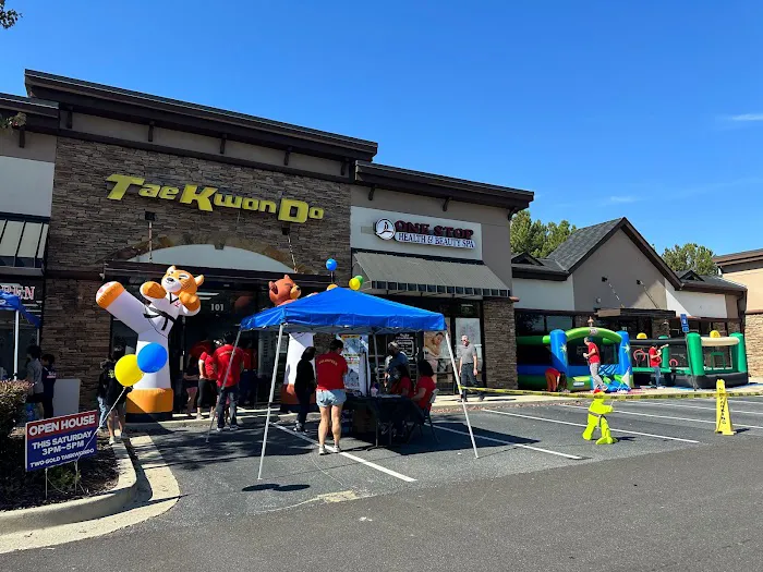 Two Gold Taekwondo Picture 9