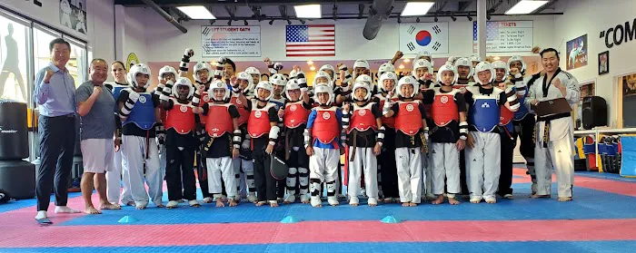 United Family Taekwondo Suwanee/Duluth Picture 9